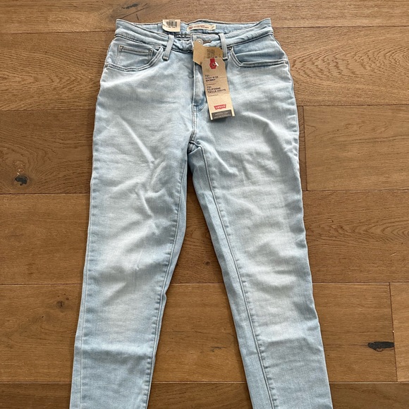 Levi’s High Rise Skinny size 27 - Picture 1 of 3